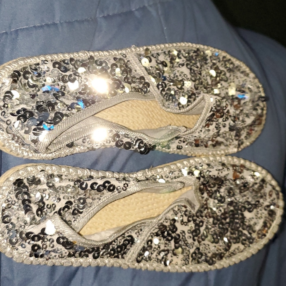 Slip ons